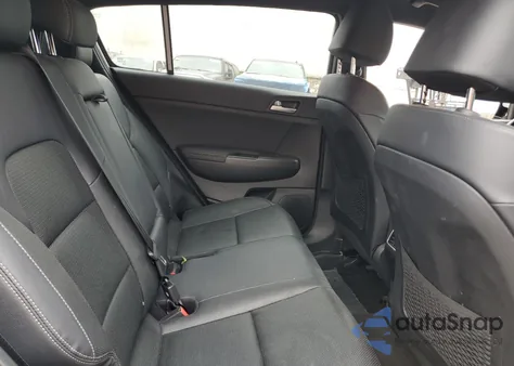 2021 Kia Sportage S z USA, uszkodzony, nr VIN KNDP63AC9M7888896